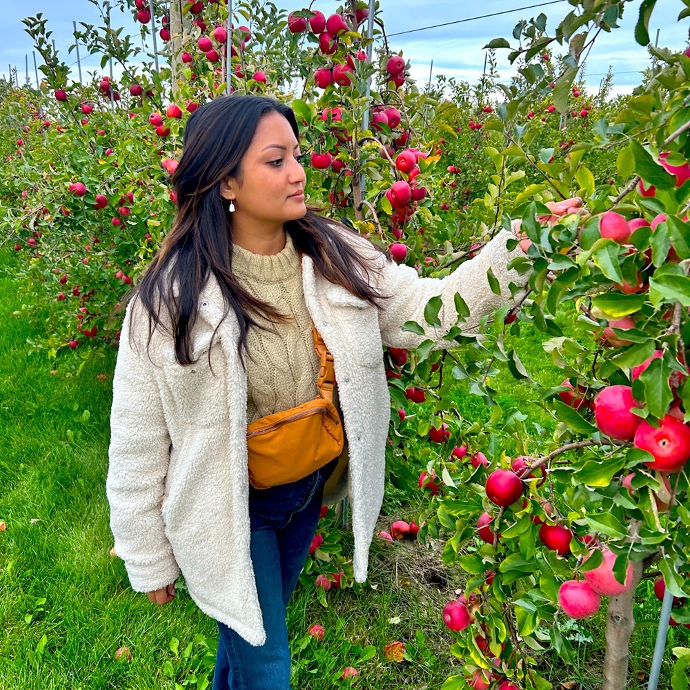 Meet your Posher, Gabriela